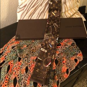 Authentic Louis Vuitton Trunks Monogram Bandeau